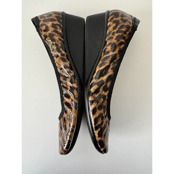 Anne Klein Women's W9 Leopard Print Ballet Wedge Flats Comfort Slip-On Shoes - Picture 6 of 7